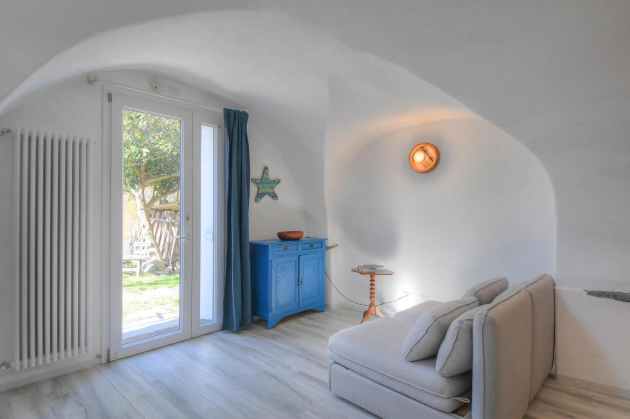 Antica Casa Del Canto Iara - Private Parking Calice Ligure Экстерьер фото